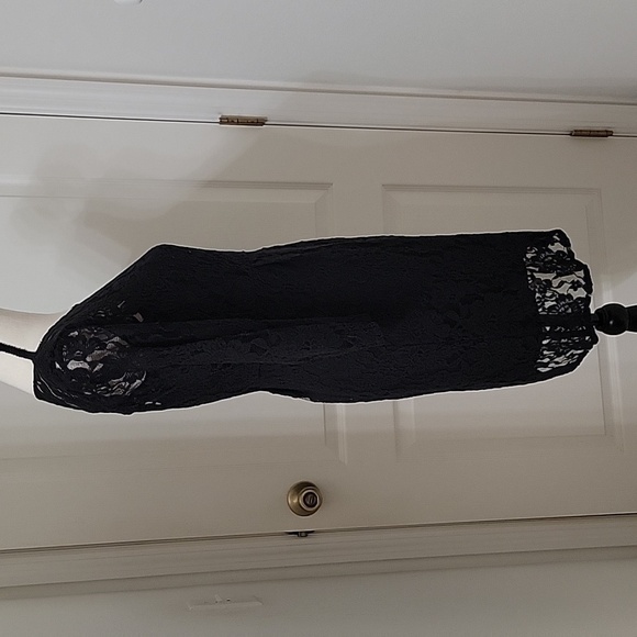 Broadway & Broome Size 0 Black Lace "Little Black Dress" Lined with Slip Dress. - Picture 7 of 15